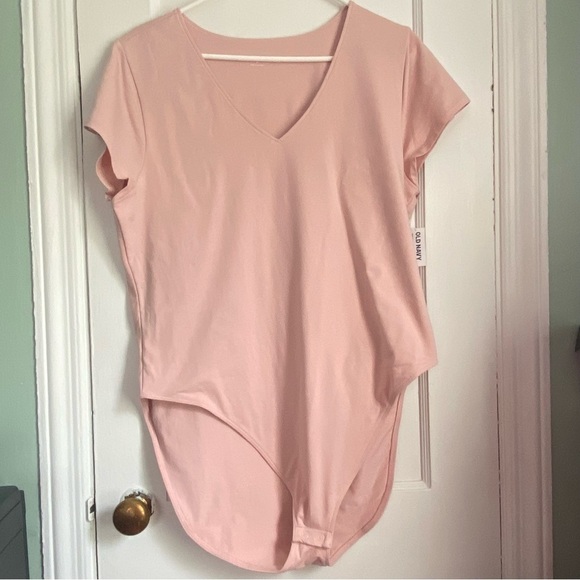 NWT Fitted Short-Sleeve V-Neck Bodysuit, 2X - Picture 1 of 3